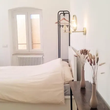 Salvia, Cinque Terre Vernazza