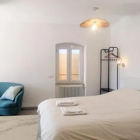 Salvia, Cinque Terre * Vernazza